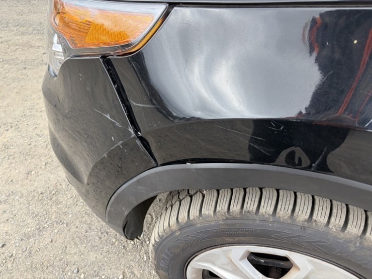 2014-ford-explorer-image-16