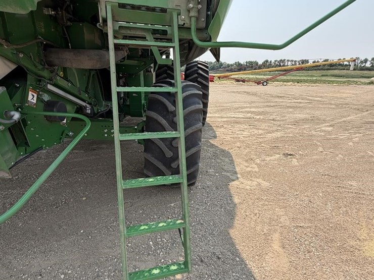2020-john-deere-s780-image-21