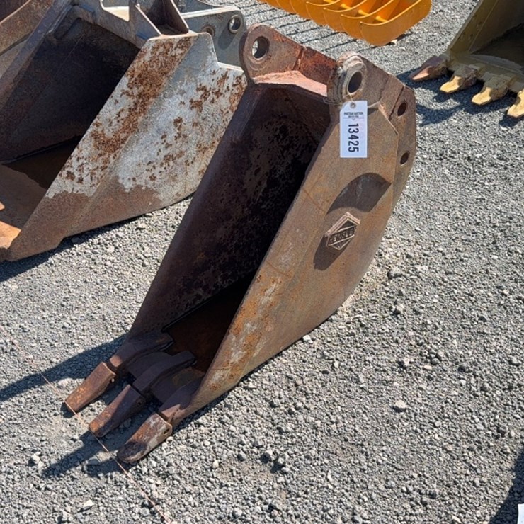 #2007 • HENSLEY 12" BACKHOE BUCKET