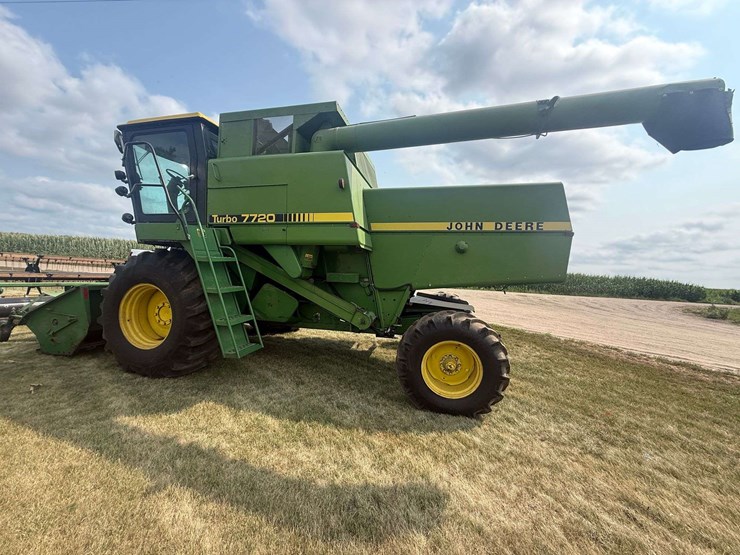 john-deere-7720-image-12