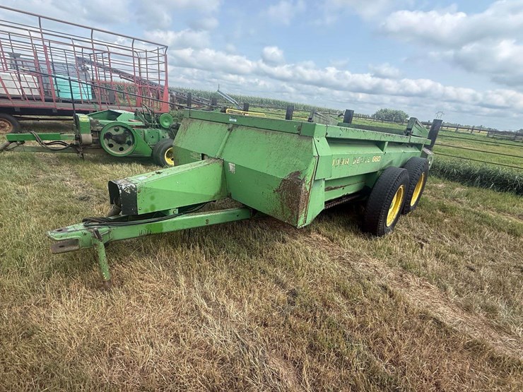 john-deere-660-image-2