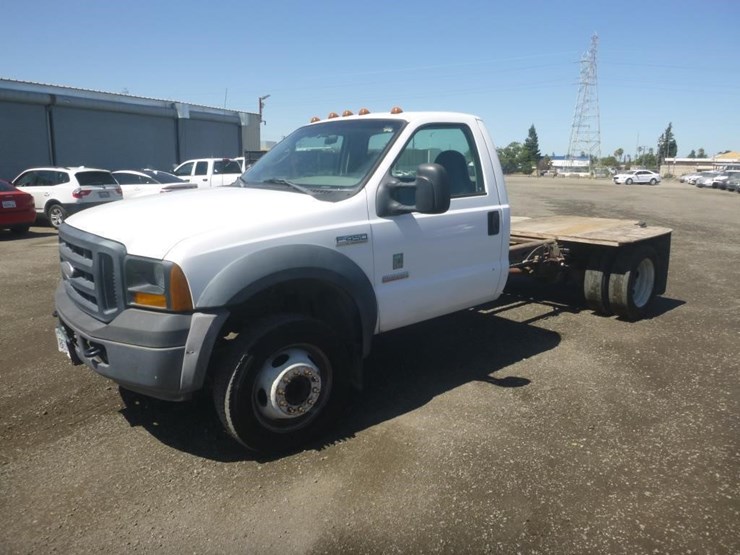 2006-ford-f450-image-1