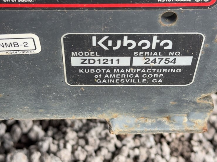 kubota-zd1211-image-10