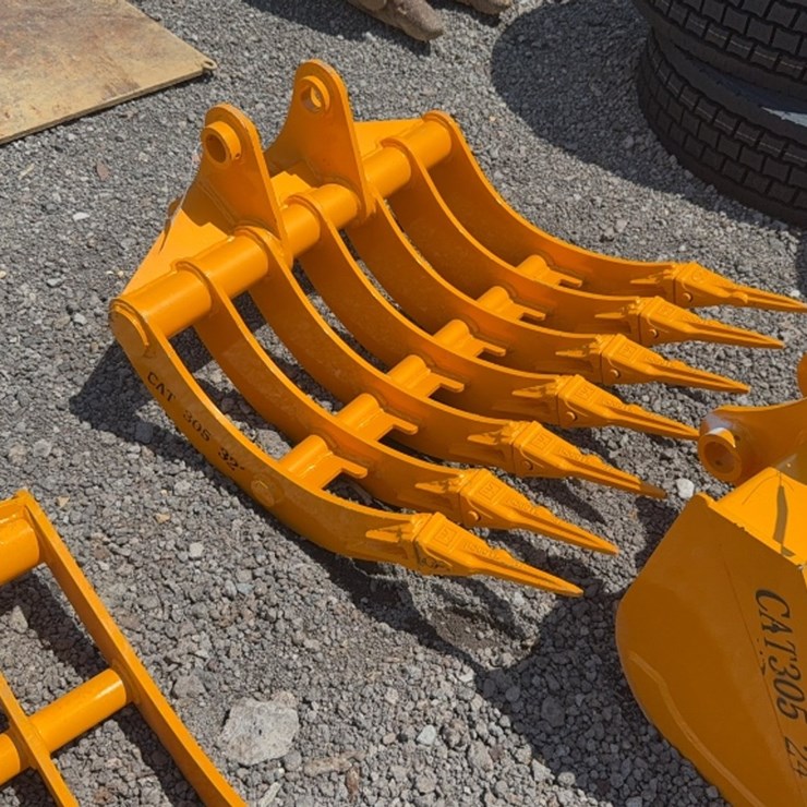 CATERPILLAR 305