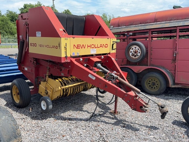 new-holland-630-image-2
