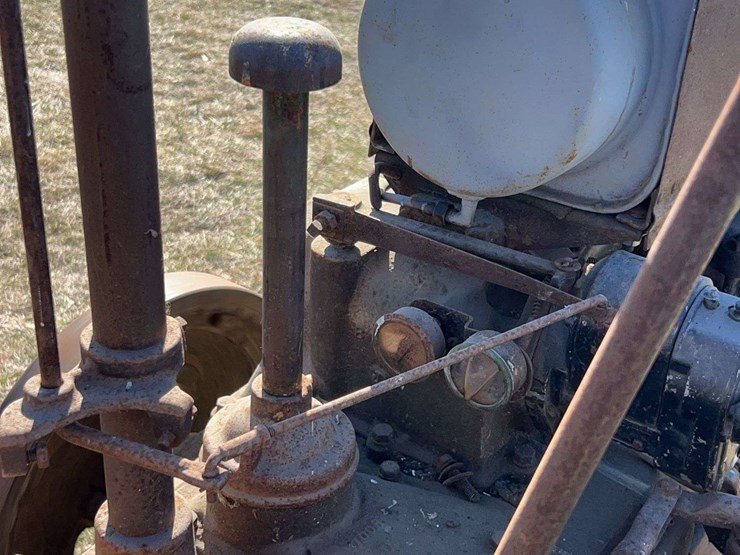john-deere-model-b-image-37