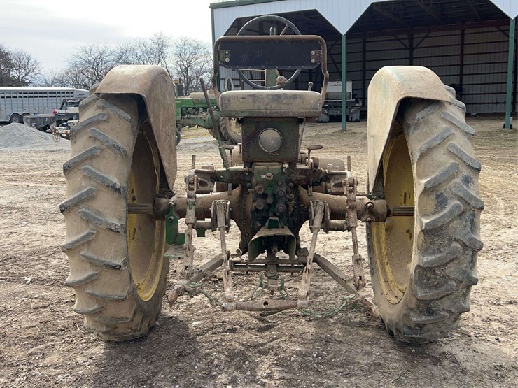 john-deere-model-b-image-4