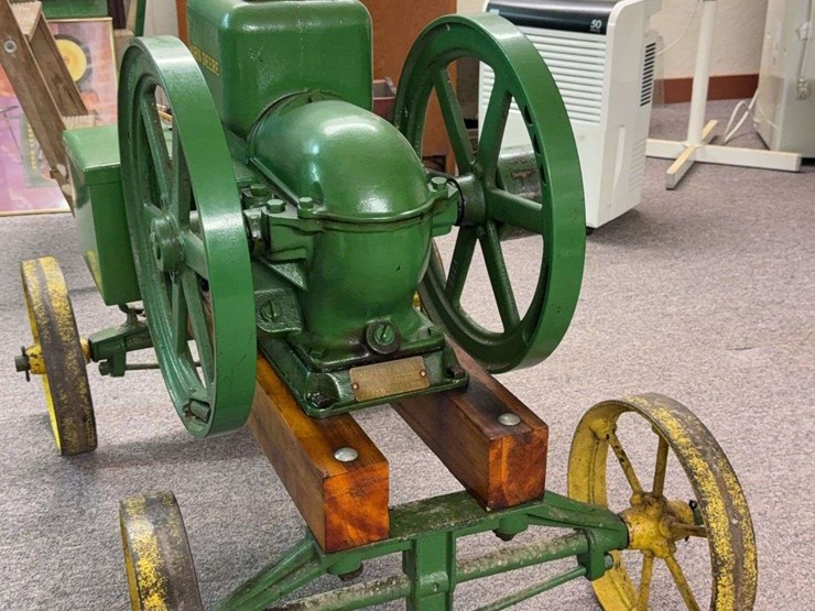 john-deere-112-image-6