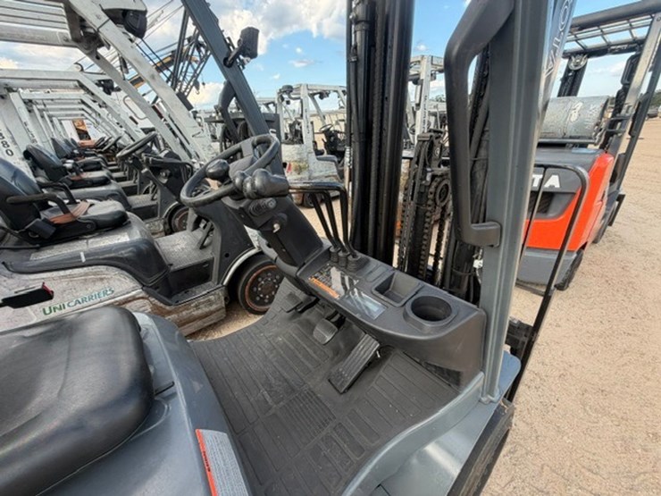 #2072-•-toyota-8fgcu3d-forklift-image-13