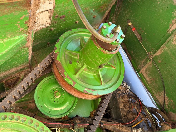 1995-john-deere-9500-image-33