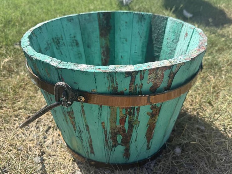#66-•-small-teal-rustic-wooden-bucket-image-4