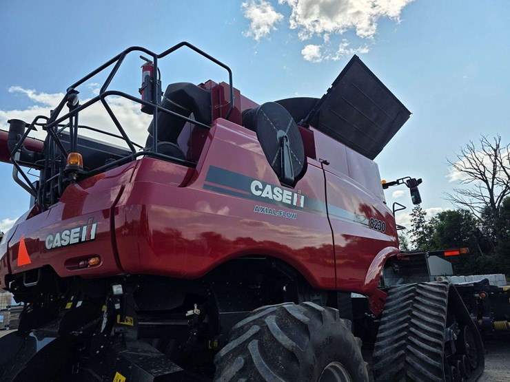 2013-case-ih-8230-image-58