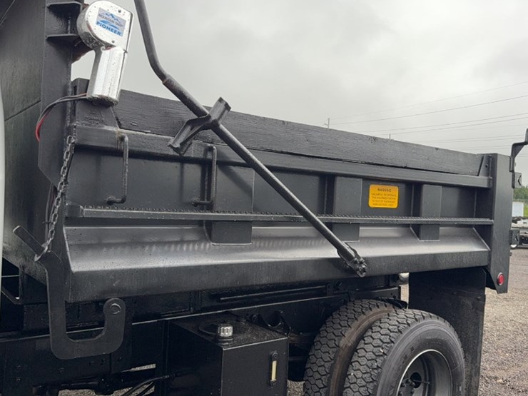 2007-ford-f750-image-12