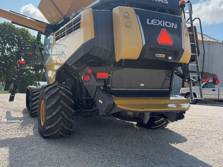 2021-claas-lexion-760-image-17