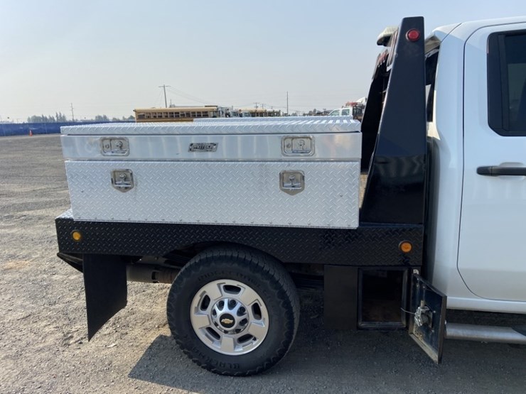 2020-chevrolet-silverado-2500-image-33