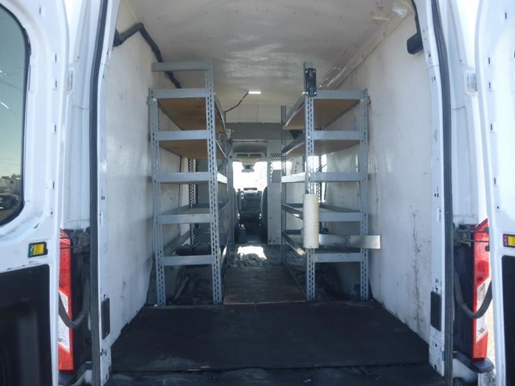 2017-ford-transit-image-8
