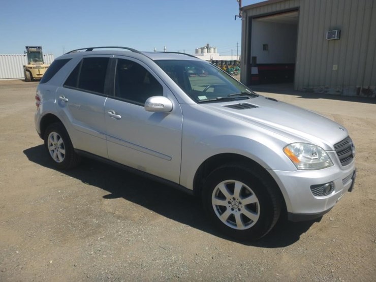 2006-mercedes-benz-ml350-image-2
