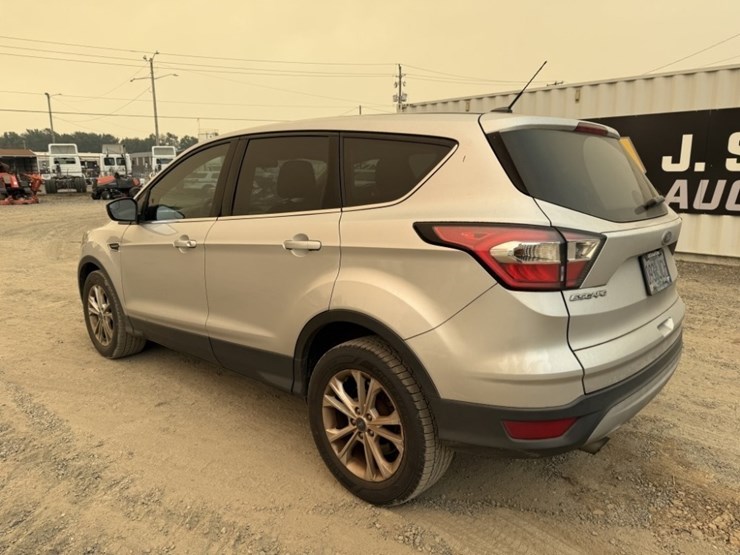 2017-ford-escape-se-image-6
