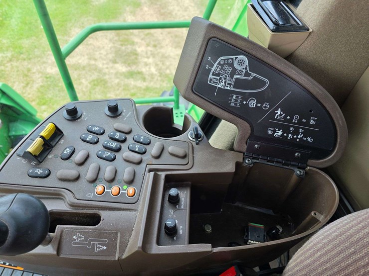 2007-john-deere-9760-sts-image-70