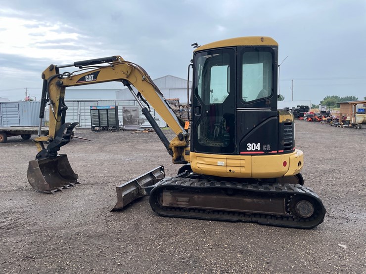 2004-caterpillar-304-image-8