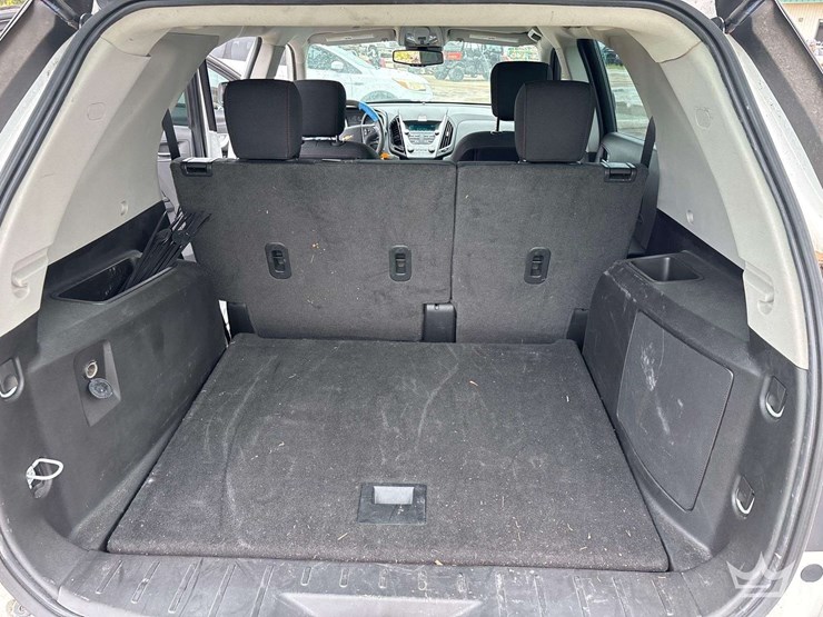 2015-chevrolet-equinox-image-22