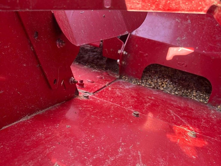 2020-case-ih-8250-image-44