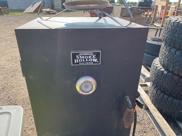 #4511-•-smoke-hollow-lp-smoker-and-weber-charcoal-grill-image-2