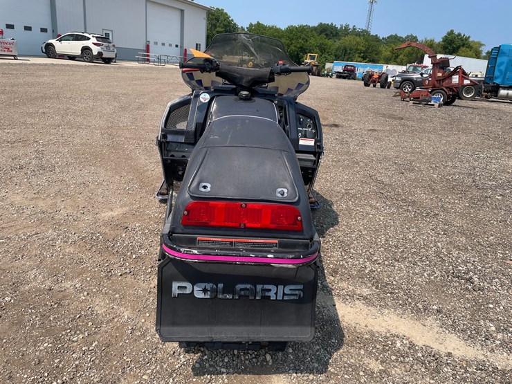 #4493-•-1995-polaris-indy-xlt-440-snowmobile-(no-reg.-card)-image-6
