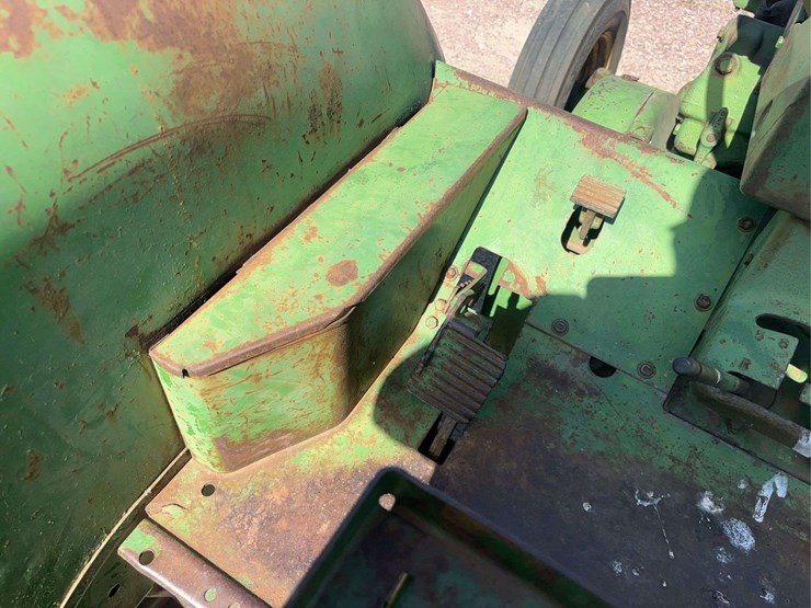 john-deere-70-image-84