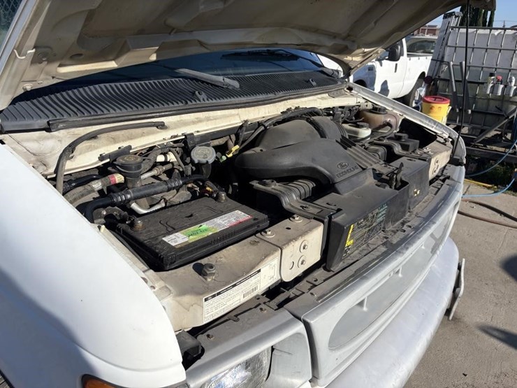 2002-ford-e350-sd-image-8