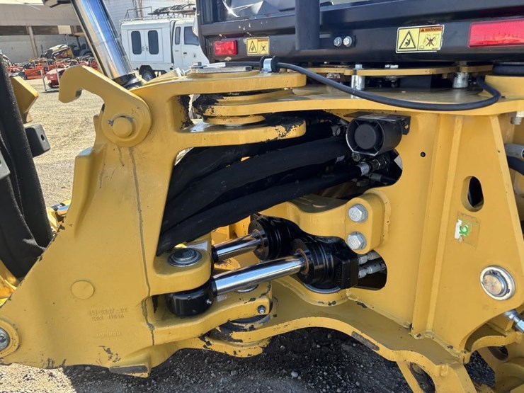 2012-caterpillar-420f-image-24