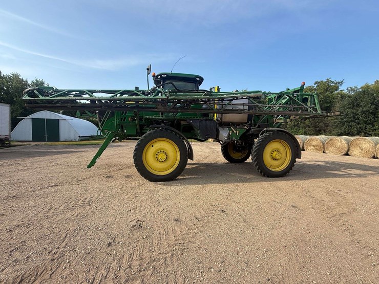 2014-john-deere-r4038-image-28