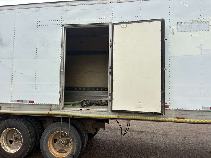 1991-utility-45'-image-16