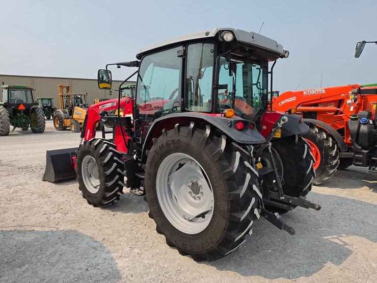 2021-massey-ferguson-4710-image-15