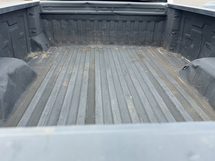 2020-chevrolet-1500-image-11