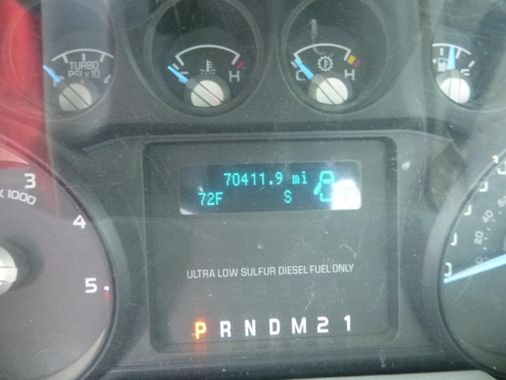 2015-ford-f550-image-16