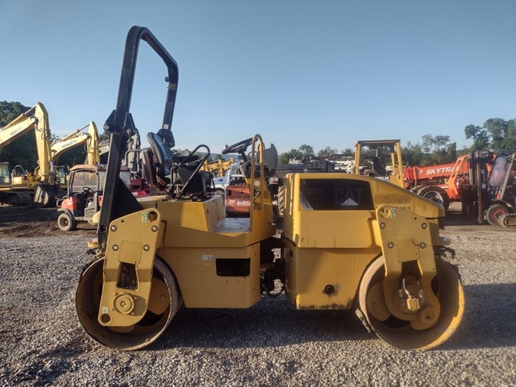 caterpillar-cb34xw-image-3