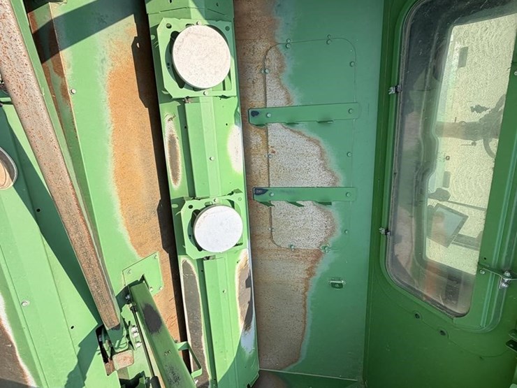 2020-john-deere-s780-image-31