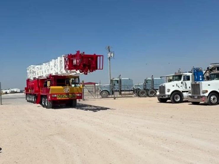 2014-service-king-675-dd-6-axle-well-service-rig,-109'x330k-#-mast-image-1