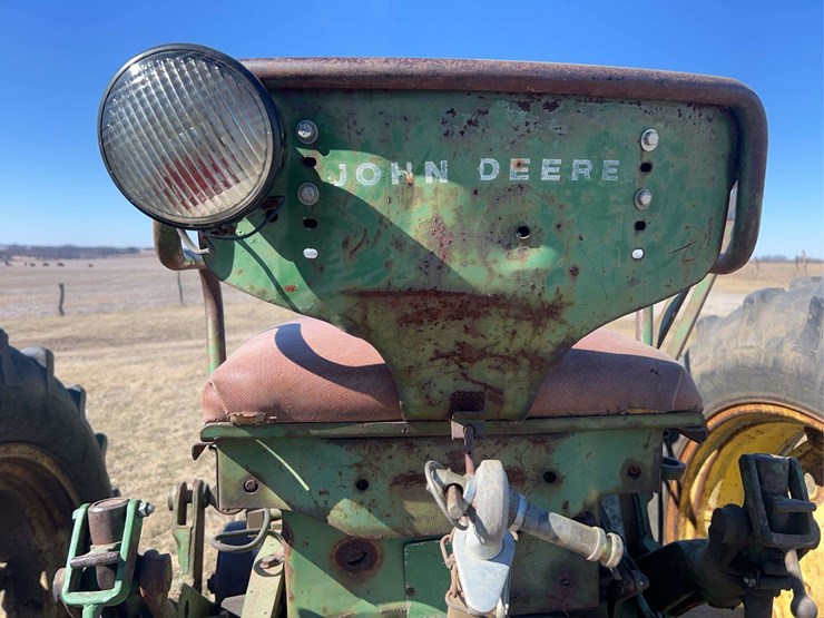 john-deere-530-image-44