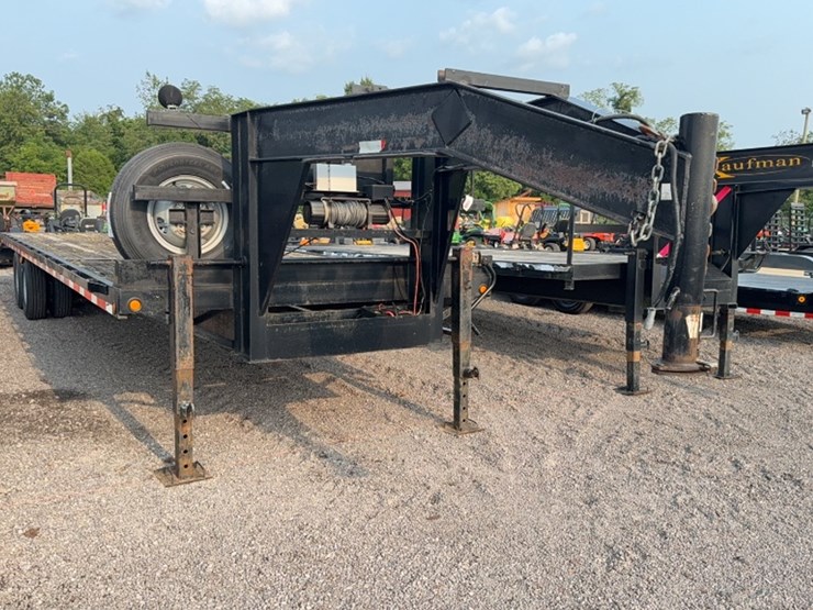 #3049-•-2006-albright-33'-gooseneck-trailer-image-2