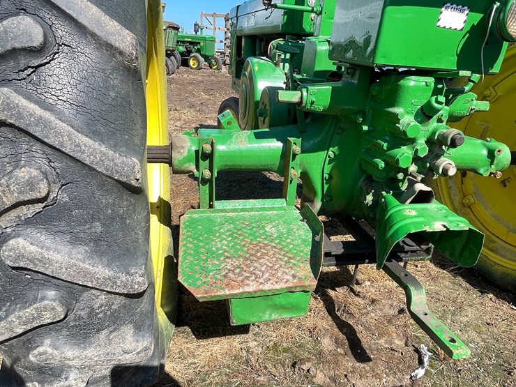 john-deere-b-image-31