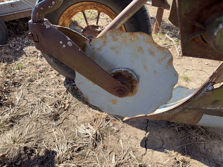john-deere-no.-55-a-b-h-pull-type-three-bottom-plow-image-18