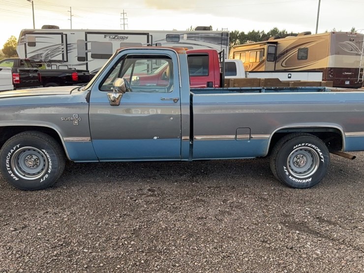 1987-chevrolet-c10-image-13