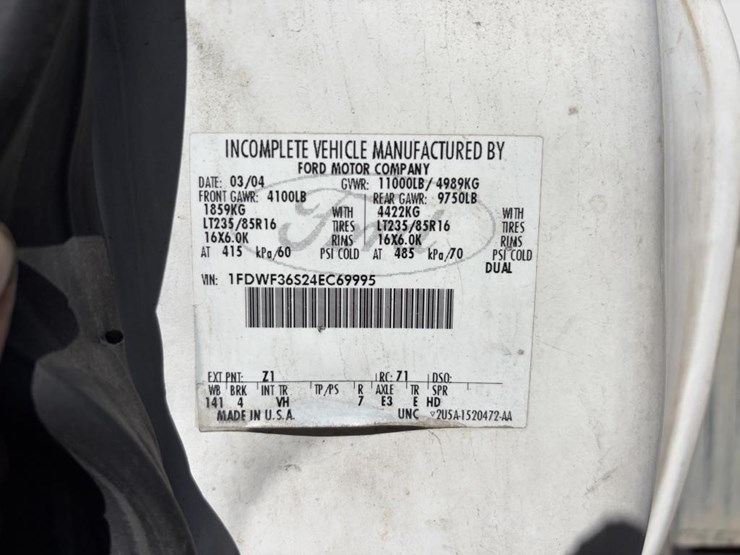 2004-ford-f350-image-19