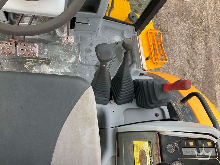 jcb-217-image-12