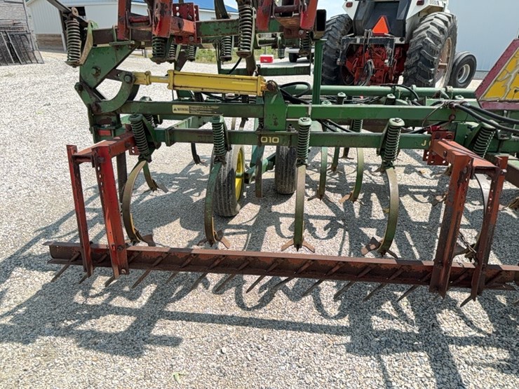 john-deere-1010-image-5