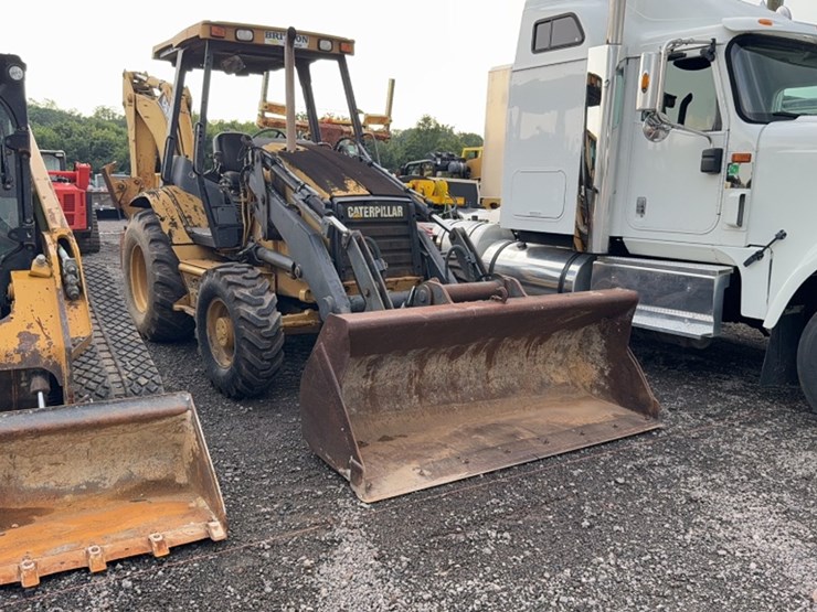 caterpillar-416c-image-3