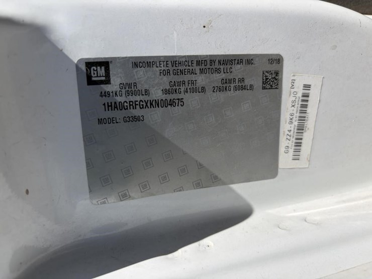 2019-chevrolet-express-g3500-image-18