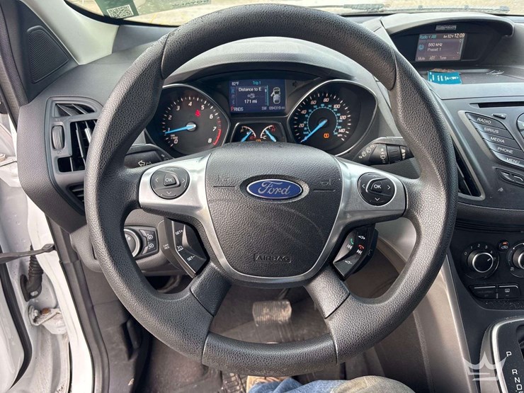 2013-ford-escape-image-13